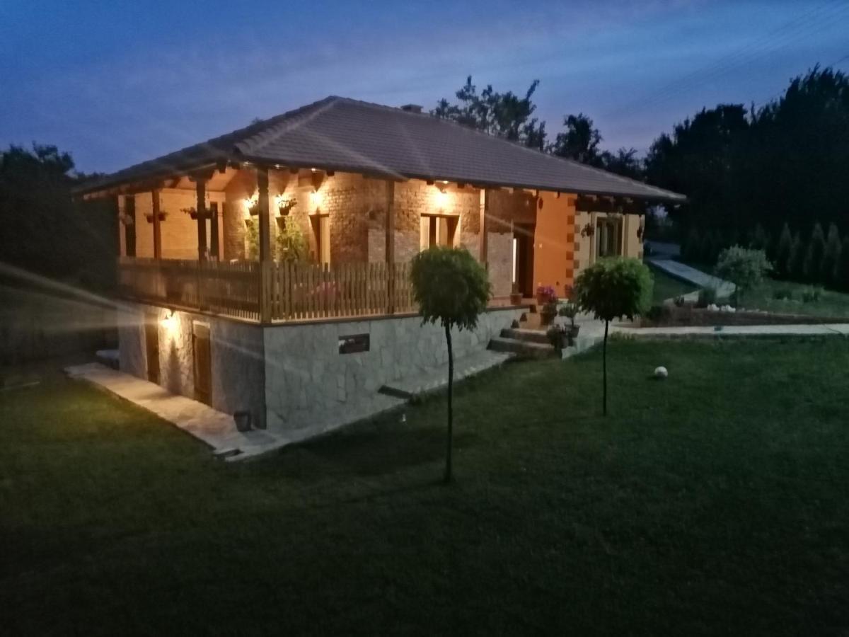Kuca Za Uzivanje Valjevo Exterior foto